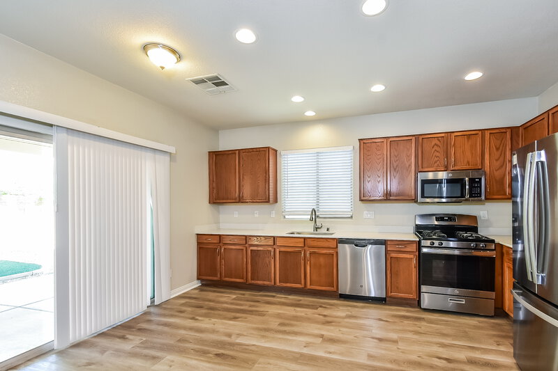 2,085/Mo, 3577 Chelsea Grove St Las Vegas, NV 89122 Kitchen View