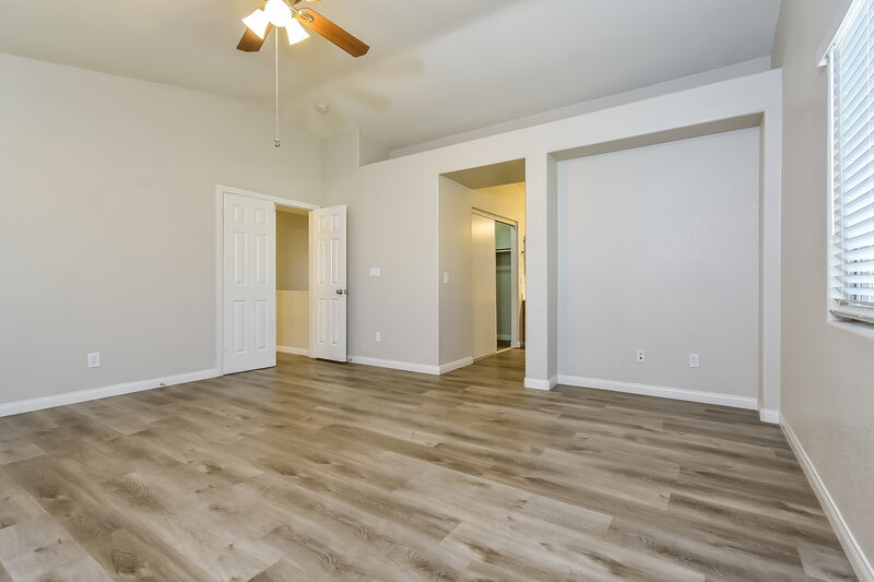 2,085/Mo, 3577 Chelsea Grove St Las Vegas, NV 89122 Main Bedroom View 2
