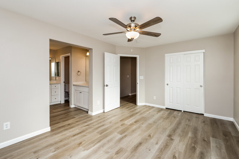 1,950/Mo, 4031 Meadow Foxtail Dr Las Vegas, NV 89122 Main Bedroom View