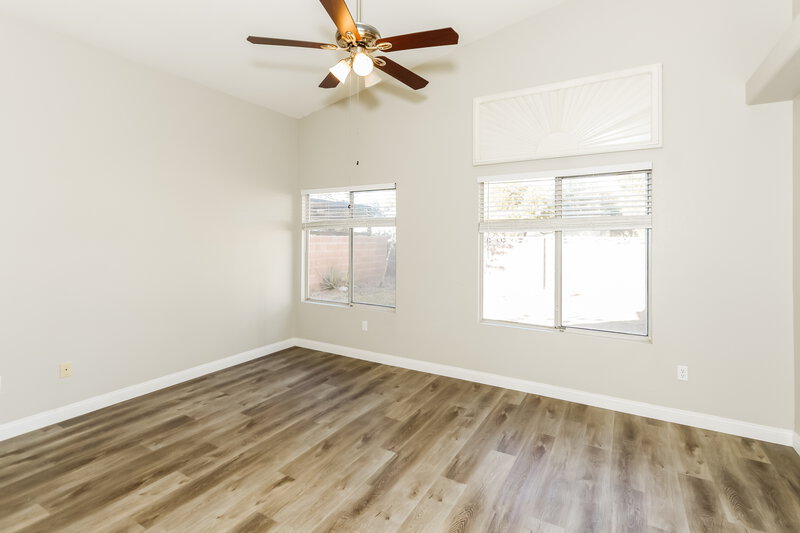 1,925/Mo, 5037 Via De Fortuna Way North Las Vegas, NV 89031 Main Bedroom View