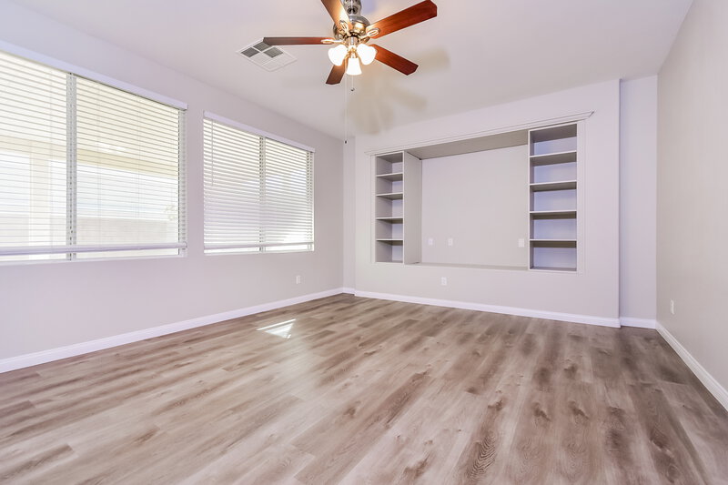 1,965/Mo, 5634 Via Victoria St North Las Vegas, NV 89031 Living Room View 2