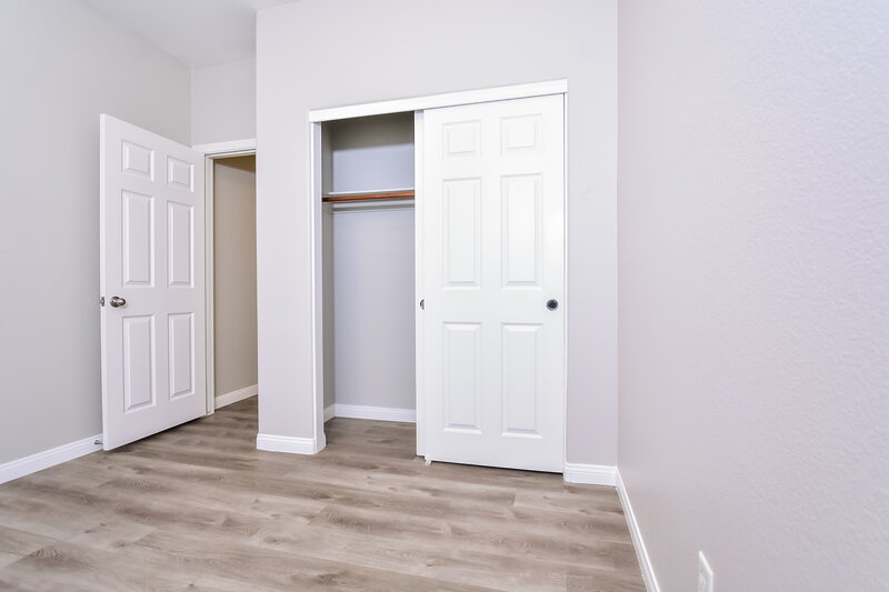 1,965/Mo, 5634 Via Victoria St North Las Vegas, NV 89031 Bedroom View 4