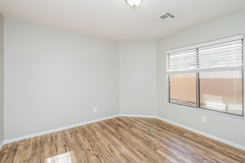 2,040/Mo, 6468 Duck Hill Springs Dr Las Vegas, NV 89122 Bedroom View