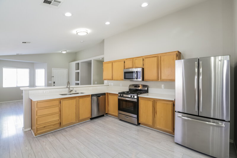 1,895/Mo, 4913 Whispering Spring Ave Las Vegas, NV 89131 Kitchen View 2