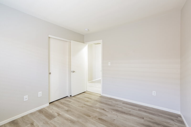 1,895/Mo, 4913 Whispering Spring Ave Las Vegas, NV 89131 Bedroom View 3