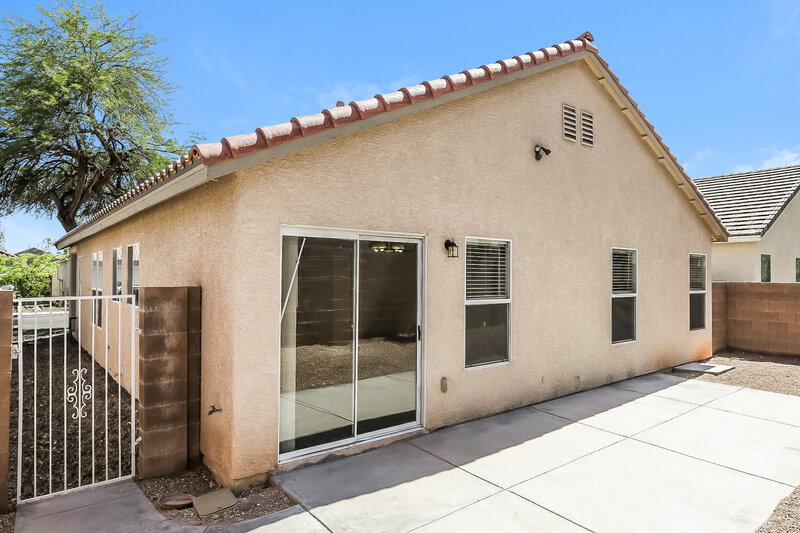 2,080/Mo, 5016 Charlo Dr Las Vegas, NV 89131 Rear View