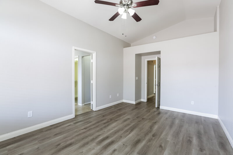 2,275/Mo, 3840 Quail Creek Dr North Las Vegas, NV 89032 Main Bedroom View