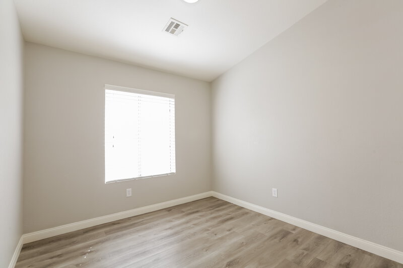 2,275/Mo, 3840 Quail Creek Dr North Las Vegas, NV 89032 Bedroom View 2