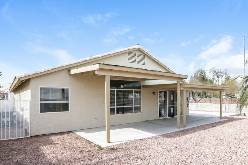 2,275/Mo, 3840 Quail Creek Dr North Las Vegas, NV 89032 Rear View