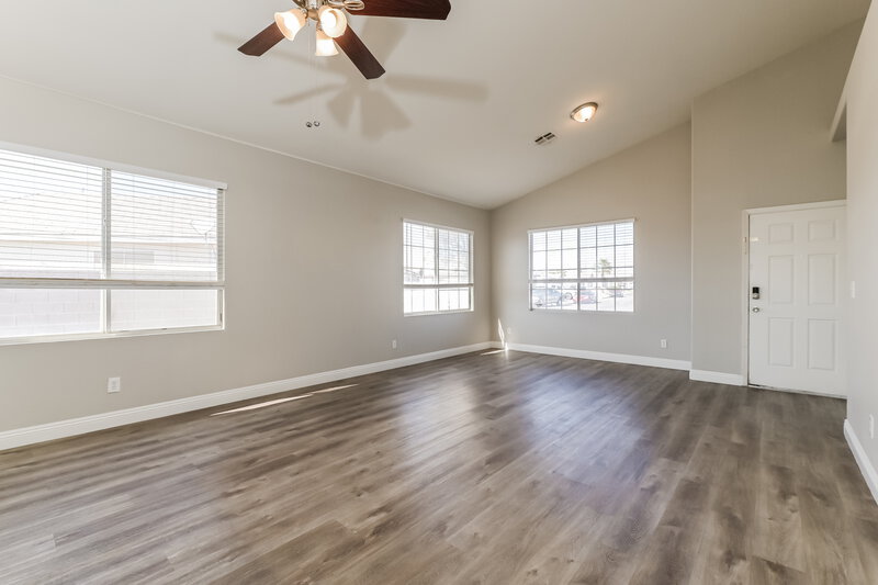 2,095/Mo, 2519 Hollow Oak Ave North Las Vegas, NV 89031 Living Room View