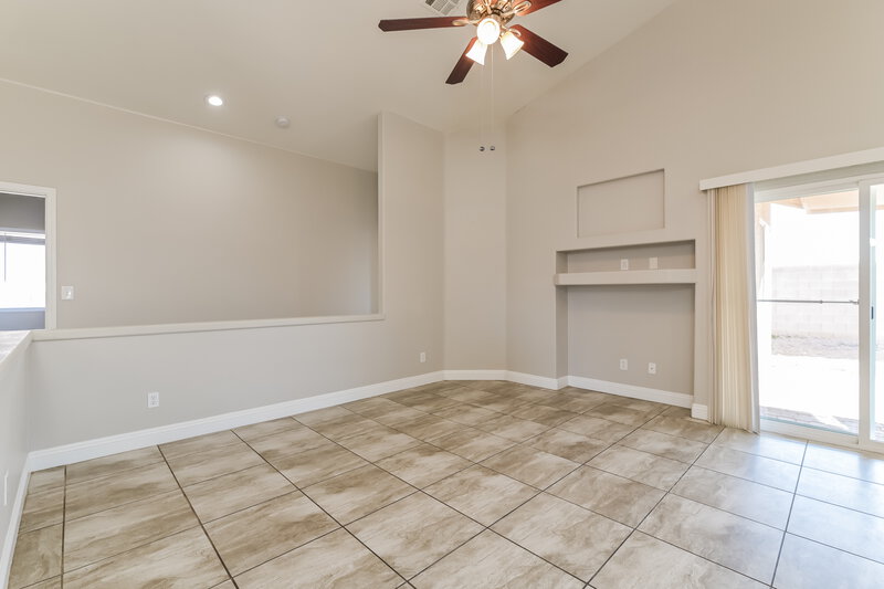 2,095/Mo, 2519 Hollow Oak Ave North Las Vegas, NV 89031 Family Room View