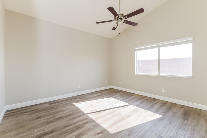 2,095/Mo, 2519 Hollow Oak Ave North Las Vegas, NV 89031 Main Bedroom View