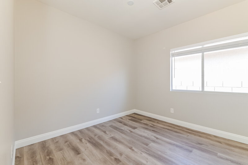 2,095/Mo, 2519 Hollow Oak Ave North Las Vegas, NV 89031 Bedroom View