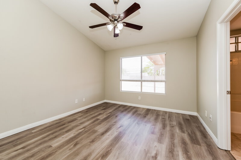 1,975/Mo, 3008 Silver Canyon Lane North Las Vegas, NV 89031 Main Bedroom View