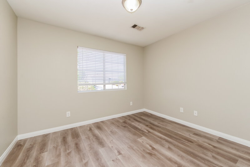 1,975/Mo, 3008 Silver Canyon Lane North Las Vegas, NV 89031 Bedroom View