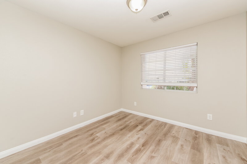 1,975/Mo, 3008 Silver Canyon Lane North Las Vegas, NV 89031 Bedroom View 2