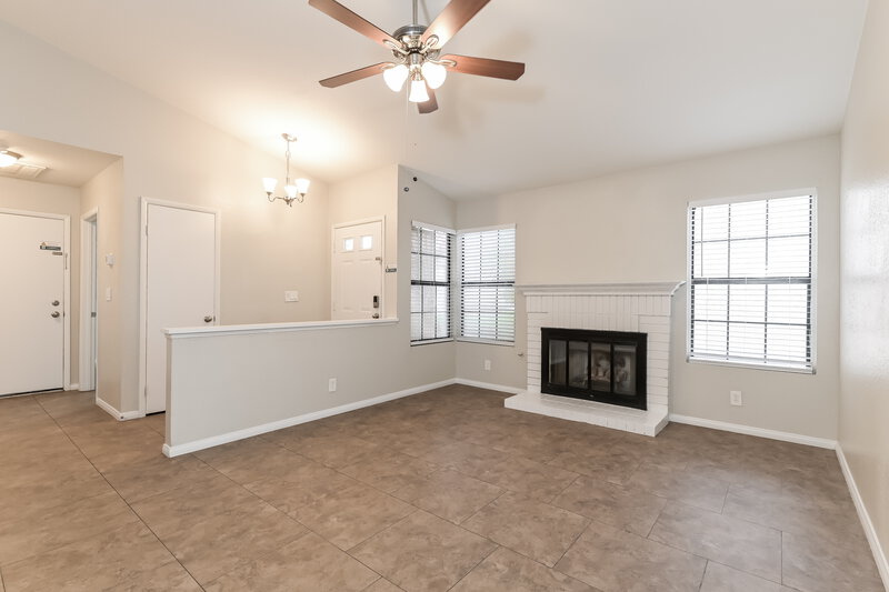 2,550/Mo, 8447 Palmada Dr Las Vegas, NV 89123 Living Room View 2