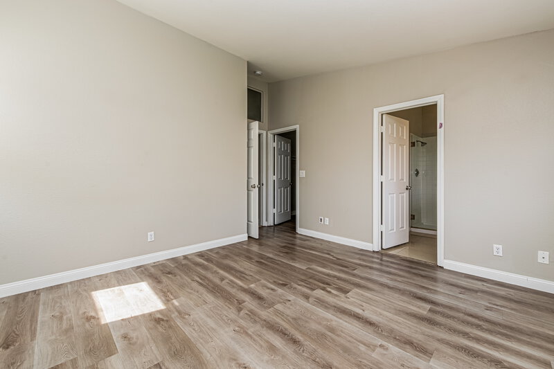 2,175/Mo, 2216 Jardine Ave North Las Vegas, NV 89032 Main Bedroom View