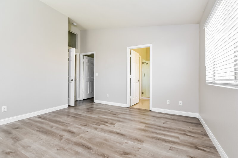 2,240/Mo, 2216 Jardine Ave North Las Vegas, NV 89032 Main Bedroom View 2