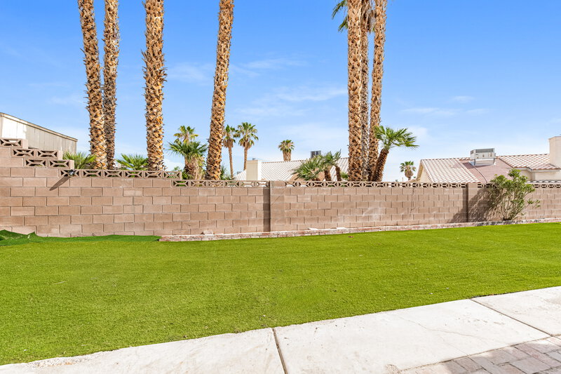 2,175/Mo, 2216 Jardine Ave North Las Vegas, NV 89032 Rear View 2