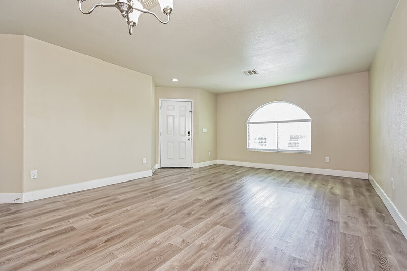 2,240/Mo, 1820 Loida Ct North Las Vegas, NV 89031 Dining Room View