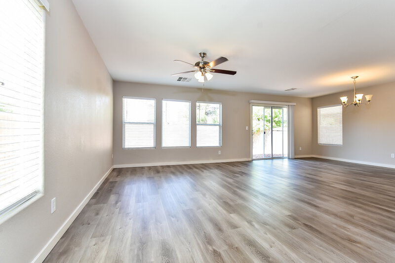 1,910/Mo, 6249 Capehart Falls Street North Las Vegas, NV 89081 Family Room View