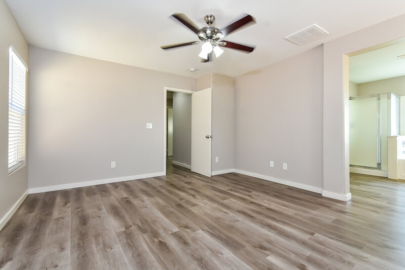 1,910/Mo, 6249 Capehart Falls Street North Las Vegas, NV 89081 Main Bedroom View 2