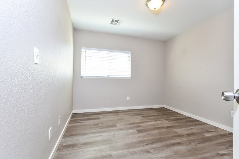 1,910/Mo, 6249 Capehart Falls Street North Las Vegas, NV 89081 Bedroom View