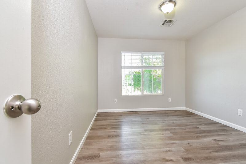 1,935/Mo, 5720 Athinas St North Las Vegas, NV 89031 Bedroom View