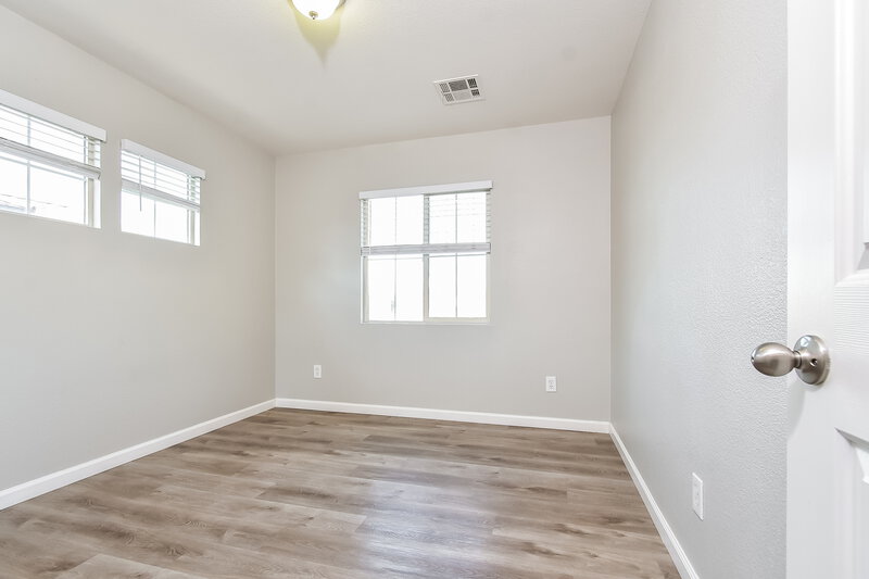 1,935/Mo, 5720 Athinas St North Las Vegas, NV 89031 Bedroom View 2