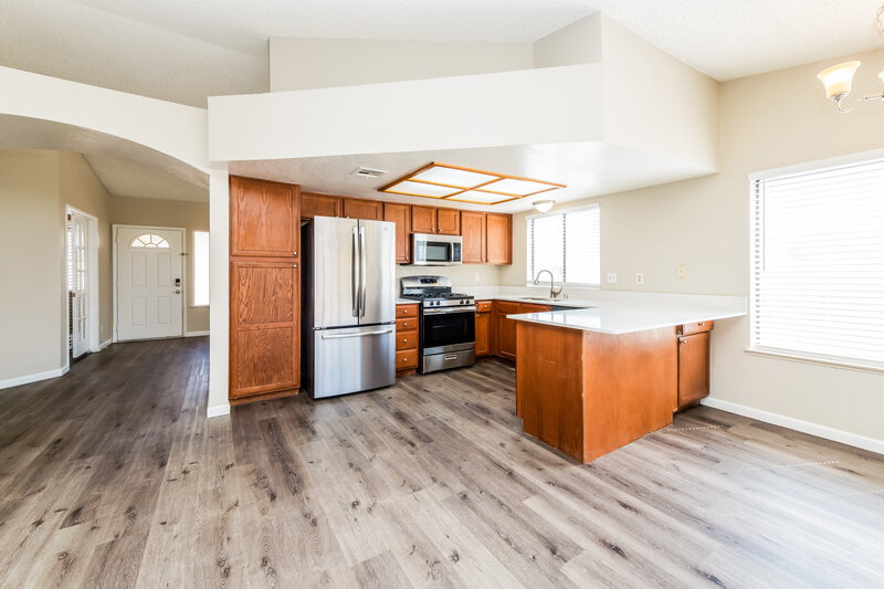 1,960/Mo, 3601 Uranus Dr North Las Vegas, NV 89031 Kitchen View