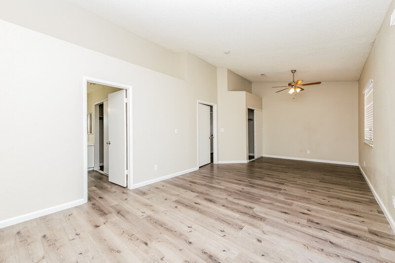 1,960/Mo, 3601 Uranus Dr North Las Vegas, NV 89031 Main Bedroom View 2