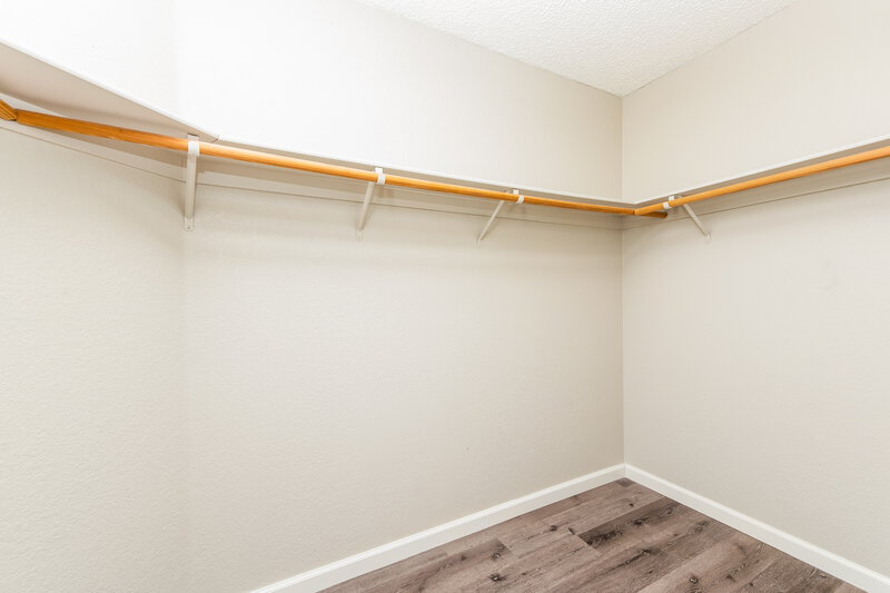 1,960/Mo, 3601 Uranus Dr North Las Vegas, NV 89031 Walk In Closet View