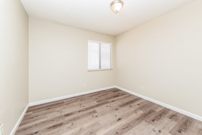 1,960/Mo, 3601 Uranus Dr North Las Vegas, NV 89031 Bedroom View 2