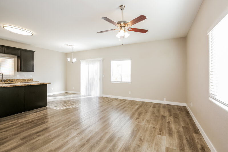 2,300/Mo, 37 Rosa Rosales Ct North Las Vegas, NV 89031 Living Room View 2