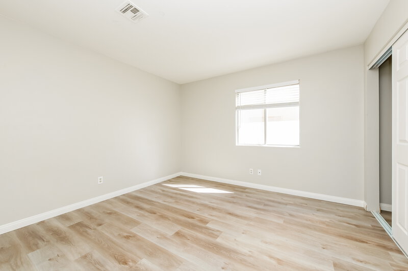 2,105/Mo, 3401 W Red Coach Ave North Las Vegas, NV 89031 Bedroom View