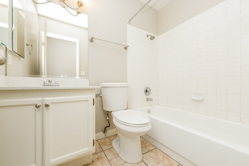 2,105/Mo, 3401 W Red Coach Ave North Las Vegas, NV 89031 Bathroom View