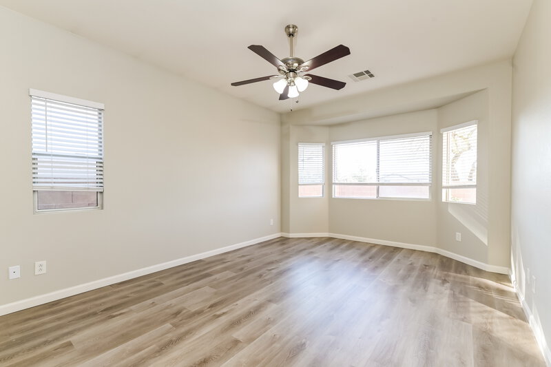 2,075/Mo, 913 Malibu Sands Ave North Las Vegas, NV 89086 Main Bedroom View 2