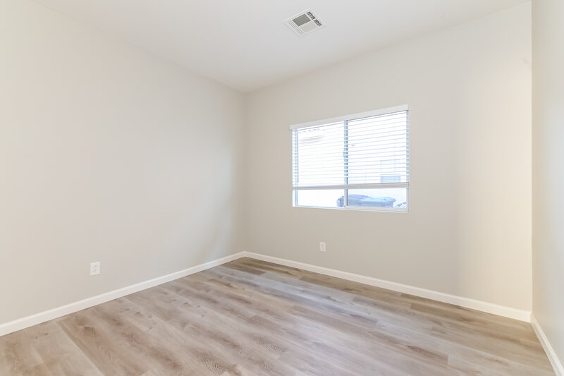 2,075/Mo, 913 Malibu Sands Ave North Las Vegas, NV 89086 Bedroom View 2