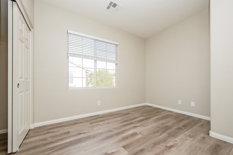 1,760/Mo, 7204 Amber Cascade Ct Las Vegas, NV 89149 Bedroom View 2