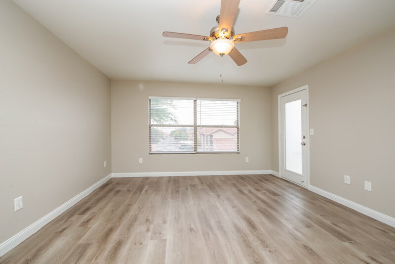 1,910/Mo, 1411 Dillon Ridge Dr North Las Vegas, NV 89081 Main Bedroom View