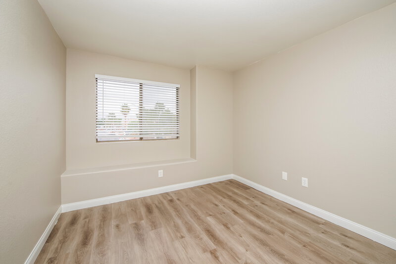 1,910/Mo, 1411 Dillon Ridge Dr North Las Vegas, NV 89081 Bedroom View