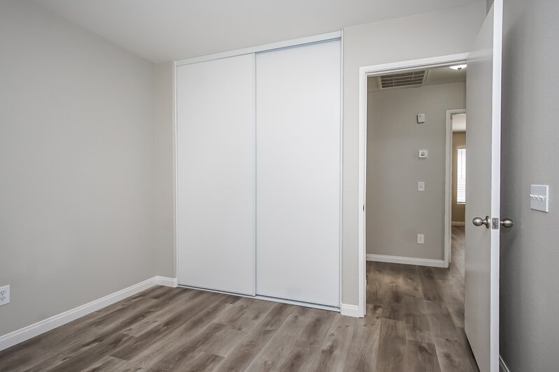 2,650/Mo, 4630 Zia Ridge St North Las Vegas, NV 89031 Bedroom View 3