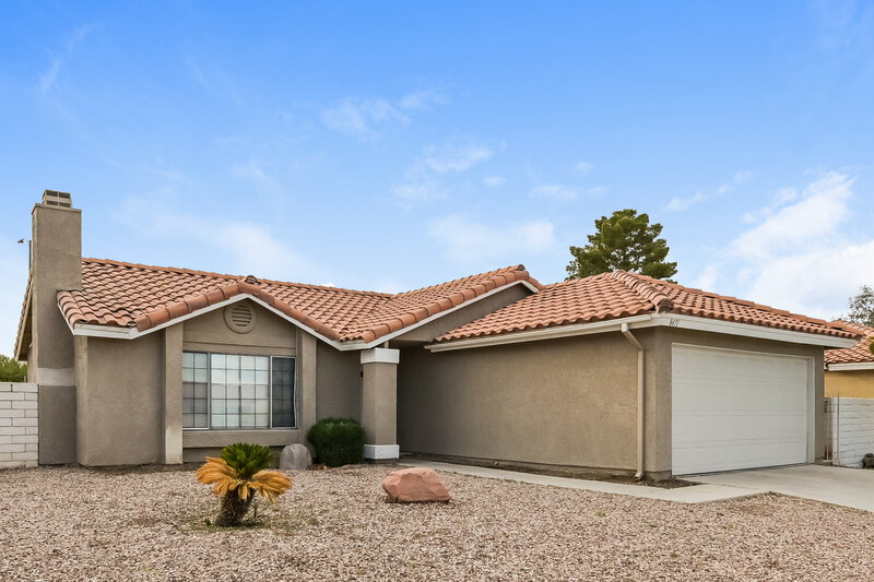2,270/Mo, 8471 Shelly Rd Las Vegas, NV 89123 Front View