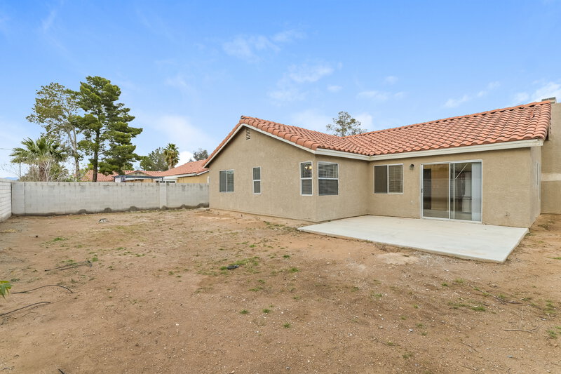 2,270/Mo, 8471 Shelly Rd Las Vegas, NV 89123 Rear View 2