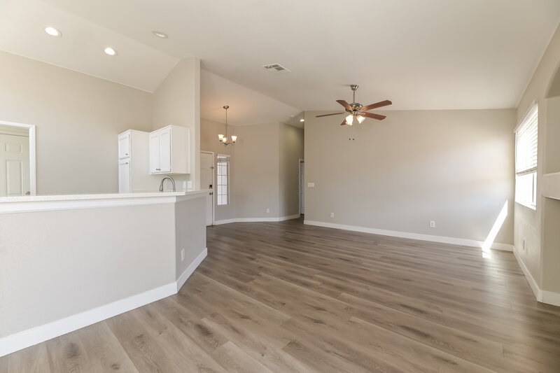 1,965/Mo, 615 King Revere Ct North Las Vegas, NV 89032 Breakfast Nook View