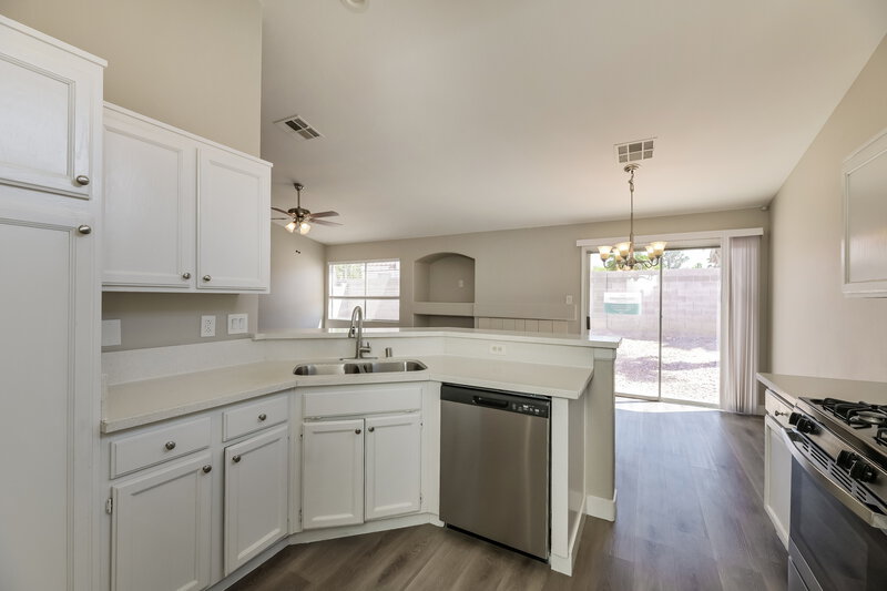 1,965/Mo, 615 King Revere Ct North Las Vegas, NV 89032 Kitchen View 2