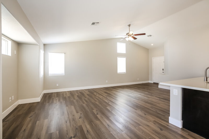 2,050/Mo, 6126 Magic Mesa Street North Las Vegas, NV 89031 Dining Room View