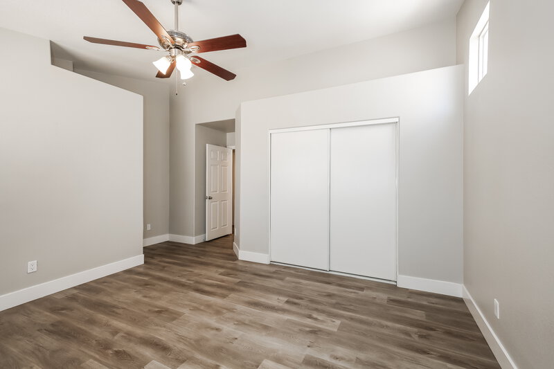 2,050/Mo, 6126 Magic Mesa Street North Las Vegas, NV 89031 Main Bedroom View 2