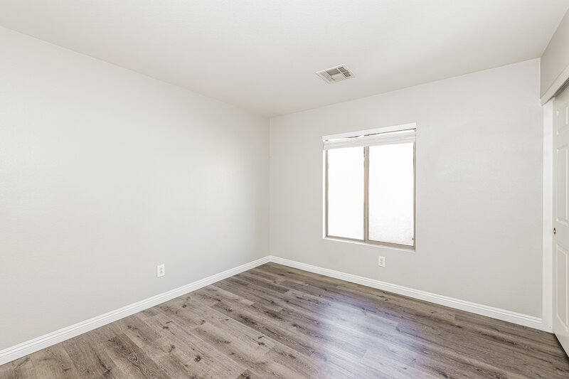 2,235/Mo, 6517 Coffeeville Creek Drive Las Vegas, NV 89122 Bedroom View 2